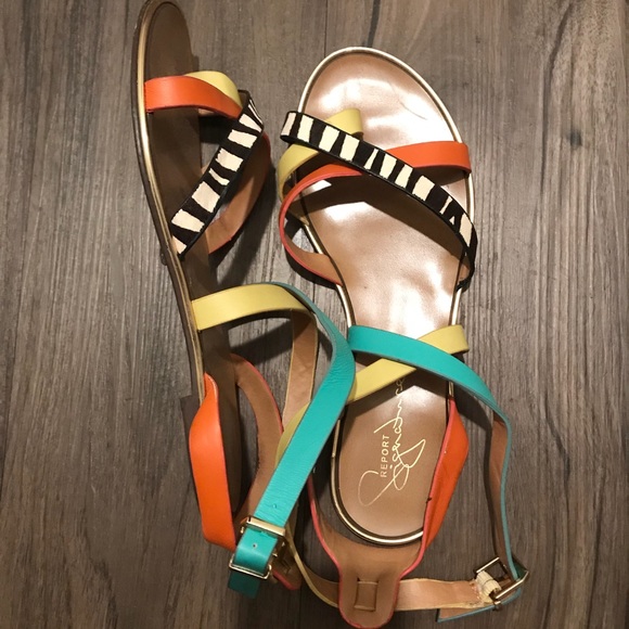 Report Signature Strappy Zebra Color Block Sandals - Picture 4 of 4